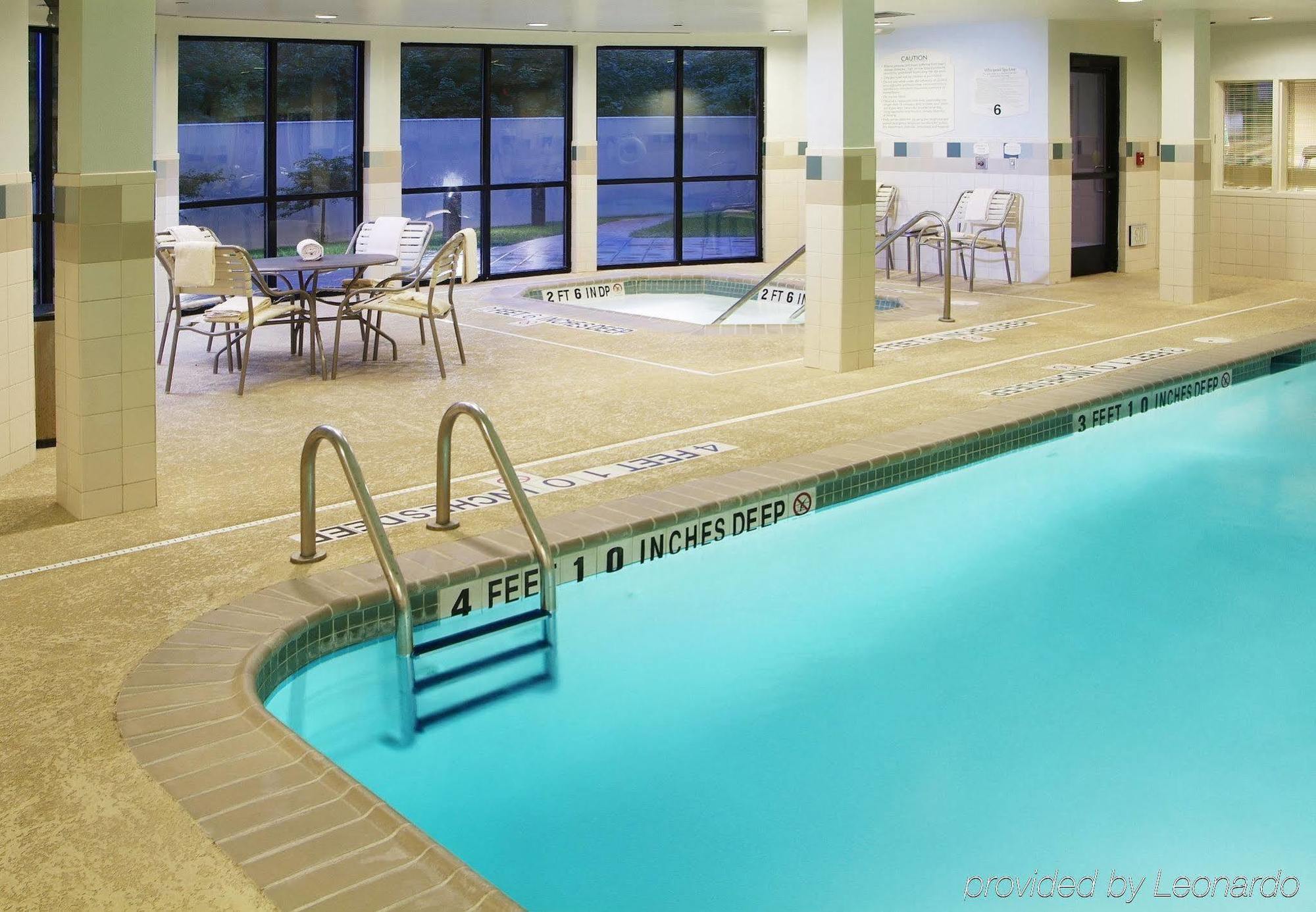 Courtyard By Marriott Kingston Hotel Faciliteiten foto