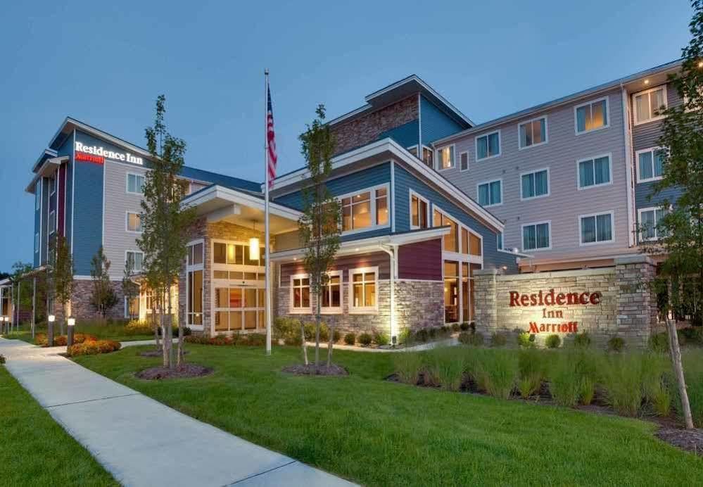 Courtyard By Marriott Kingston Hotel Buitenkant foto